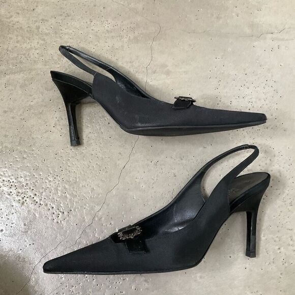 Badgely Mischka Jewel Emblem Slingback Heels - Picture 3 of 10